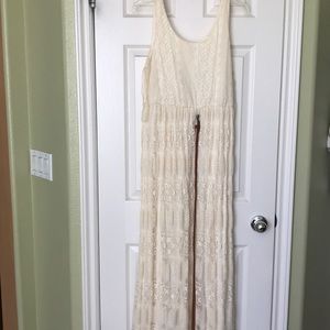 Lace maxi dress